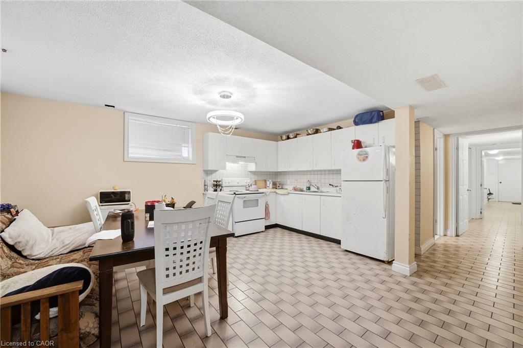 277 Harvie Avenue Property Photo 38
