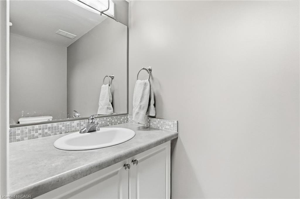 705-301 Frances Avenue Property Photo 29