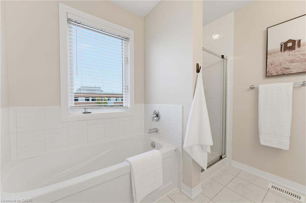739 Banks Crescent Property Photo 18