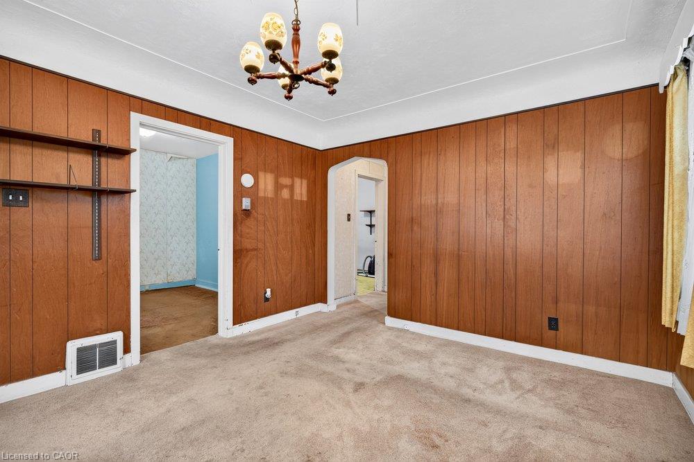 340 Barton Street Property Photo 8