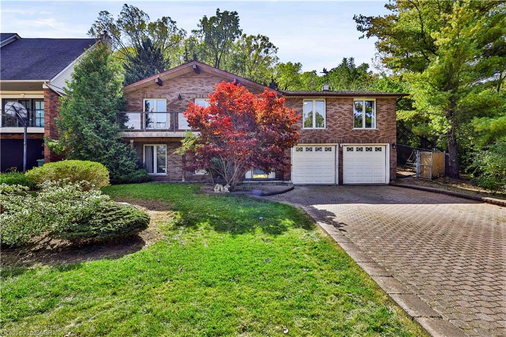 22 Oakridge Drive Property Photo 1