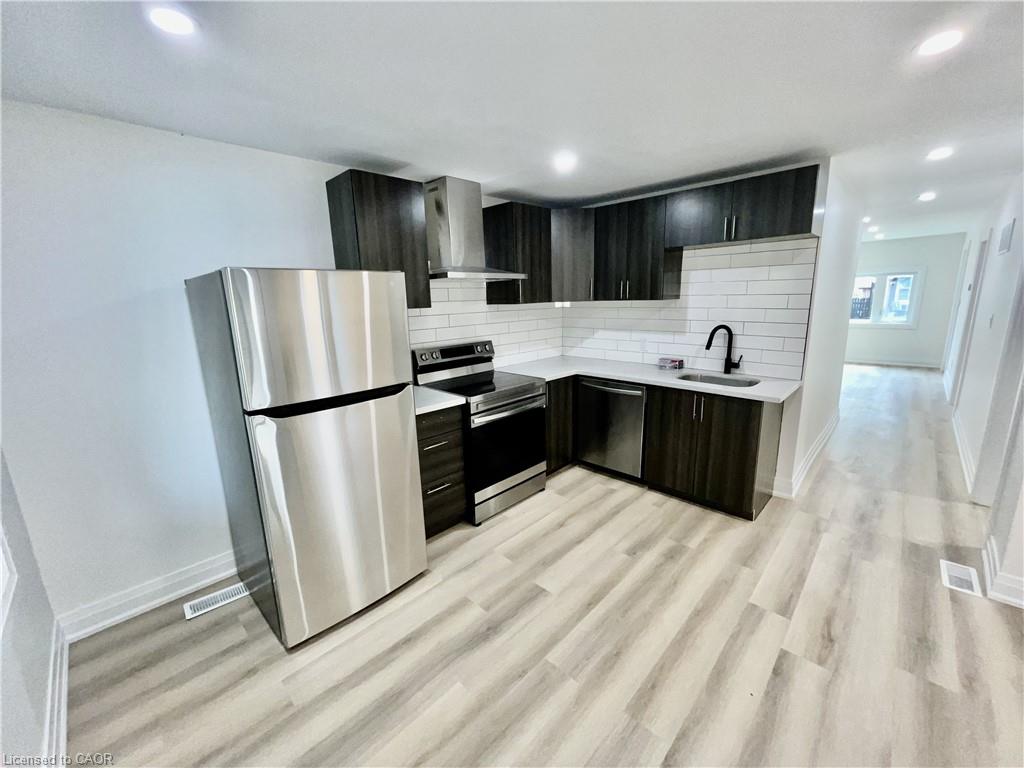 289 Fairfield Avenue Property Photo 2