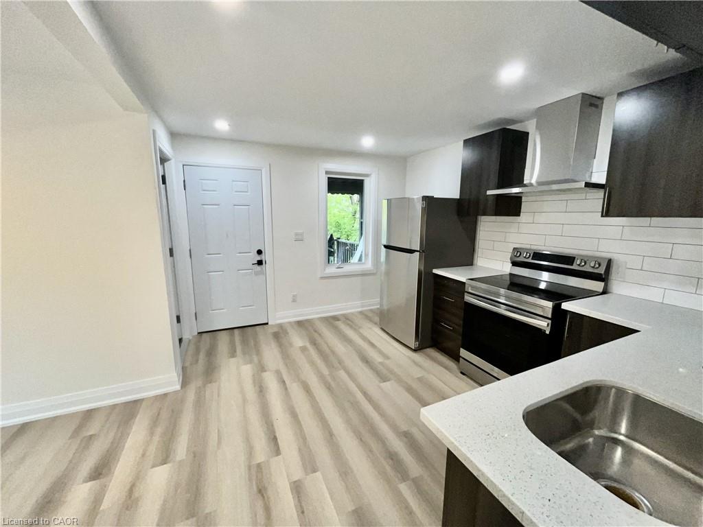 289 Fairfield Avenue Property Photo 3