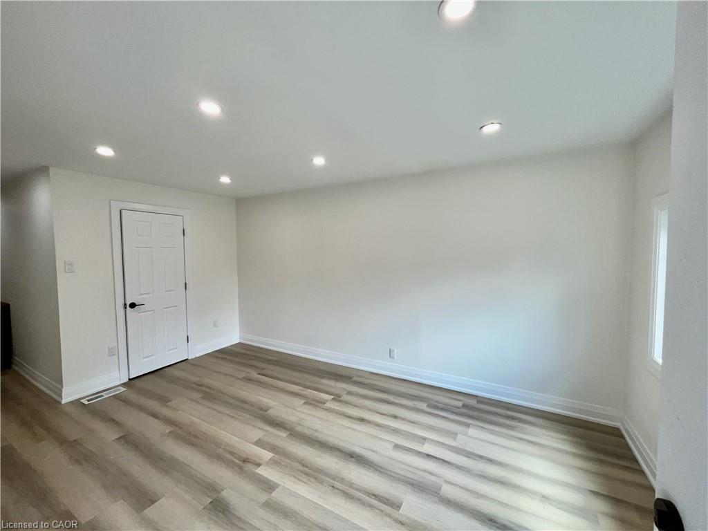 289 Fairfield Avenue Property Photo 6