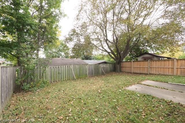 90 Pepperwood Crescent Property Photo 4