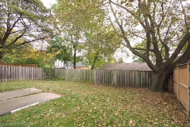 90 Pepperwood Crescent Property Photo 5