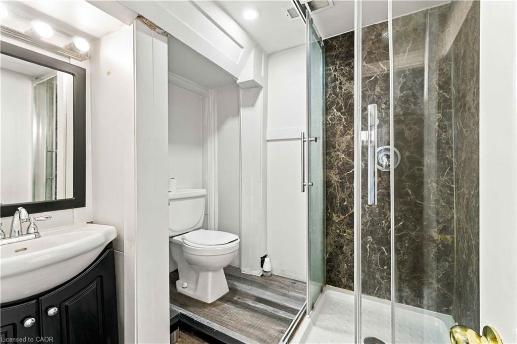 4-899 Stone Church Road E Property Photo 24