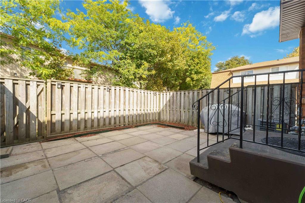 4-899 Stone Church Road E Property Photo 27