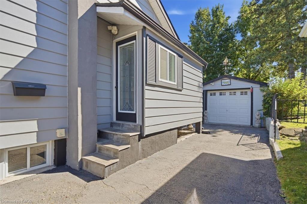 8 Wauchope Avenue Property Photo 32