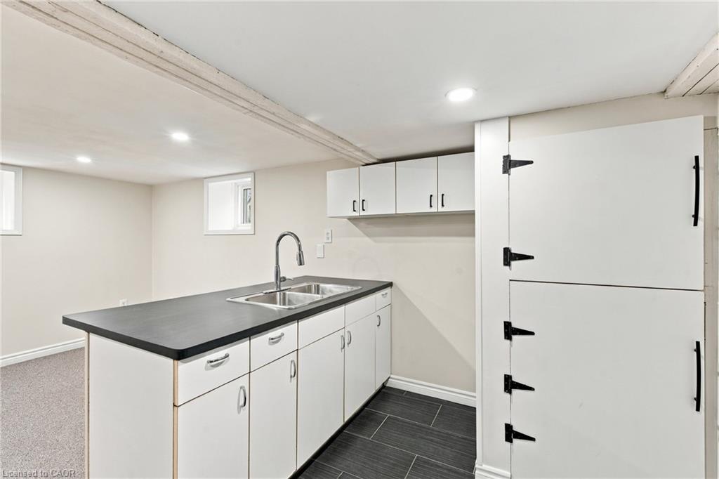 100 Balsam Avenue S Property Photo 10