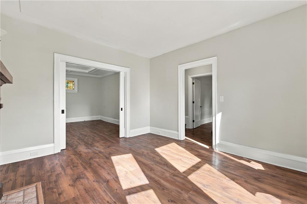100 Balsam Avenue S Property Photo 18