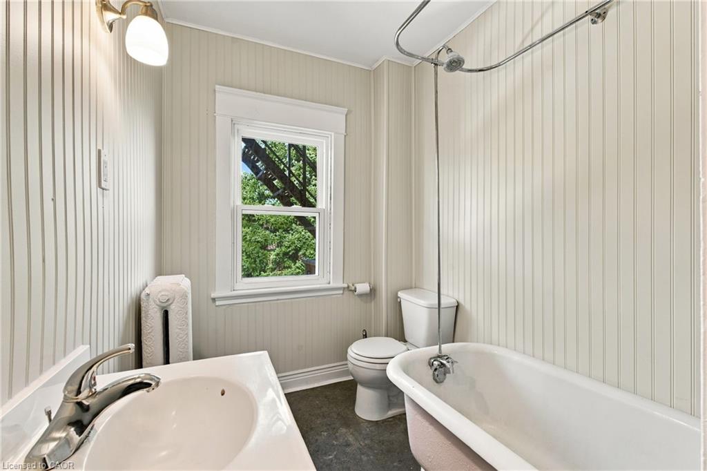 100 Balsam Avenue S Property Photo 34