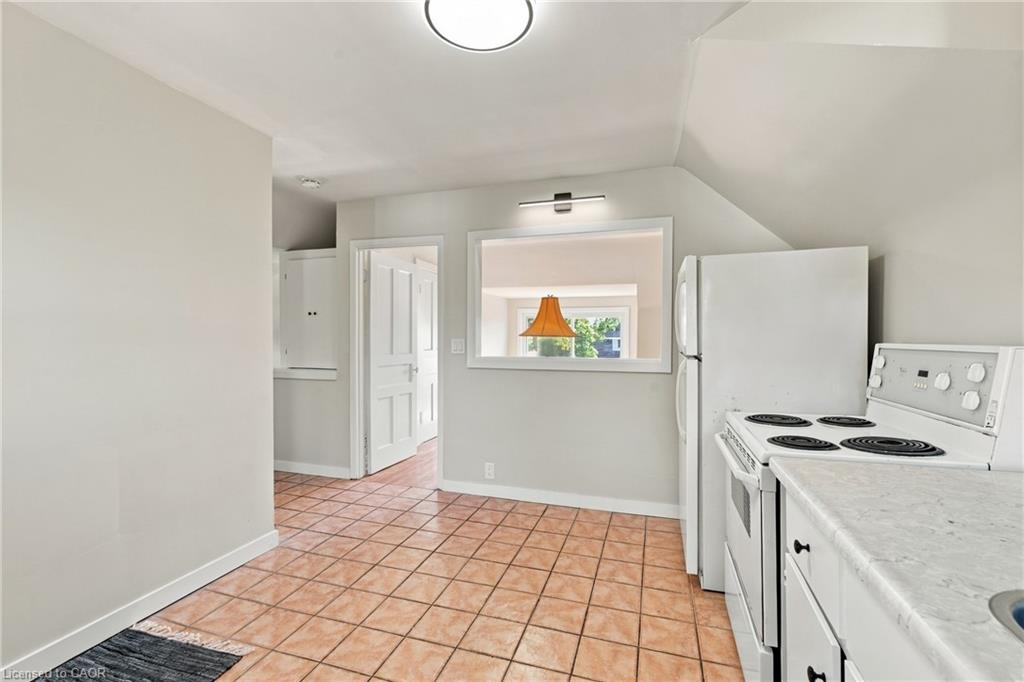 100 Balsam Avenue S Property Photo 37
