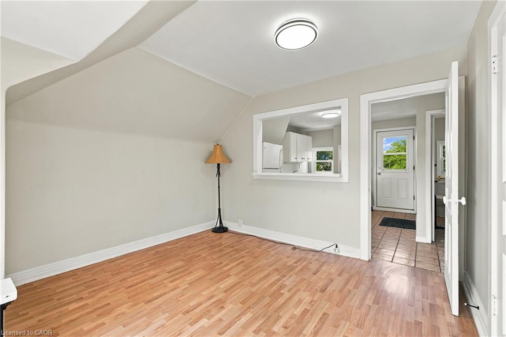100 Balsam Avenue S Property Photo 41