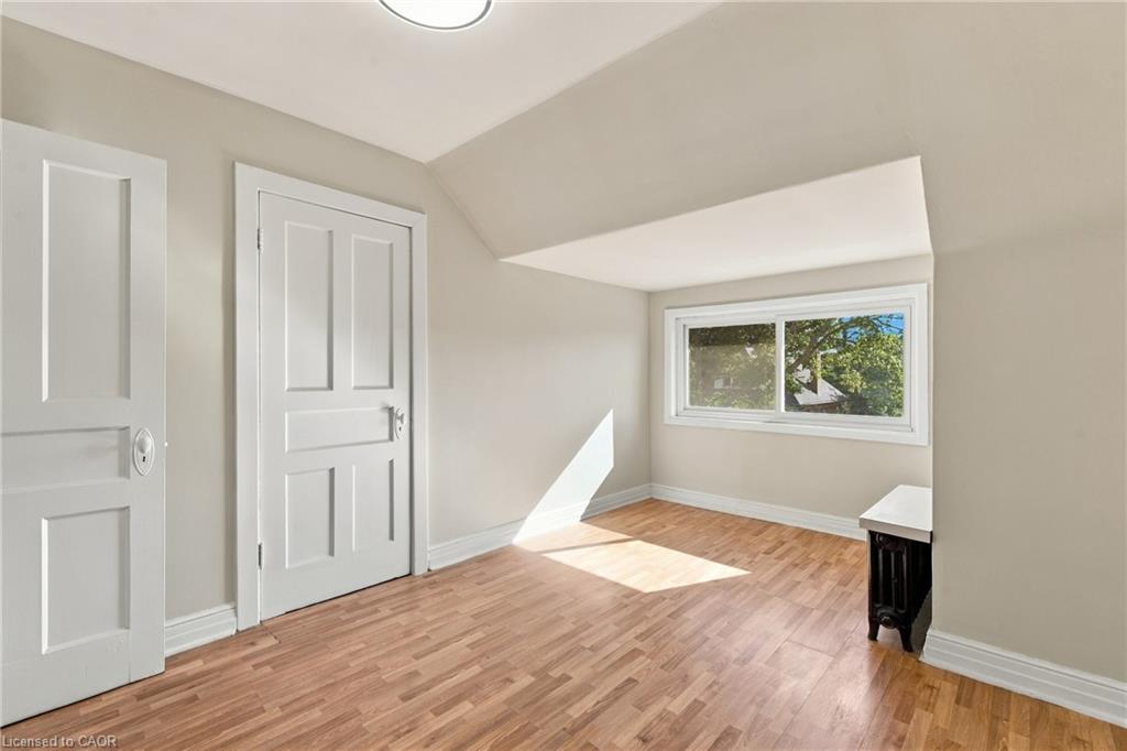 100 Balsam Avenue S Property Photo 42