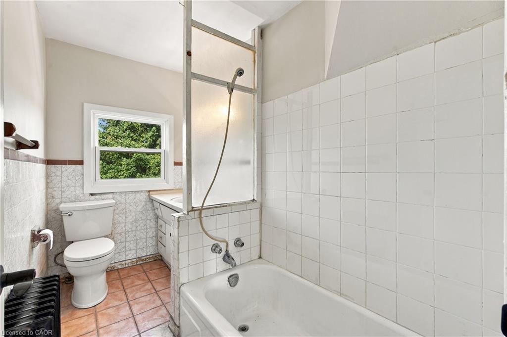 100 Balsam Avenue S Property Photo 43