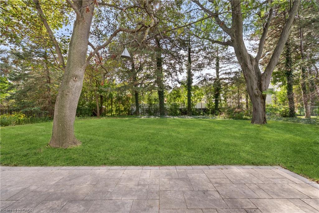 24 Valloncliffe Road Property Photo 4
