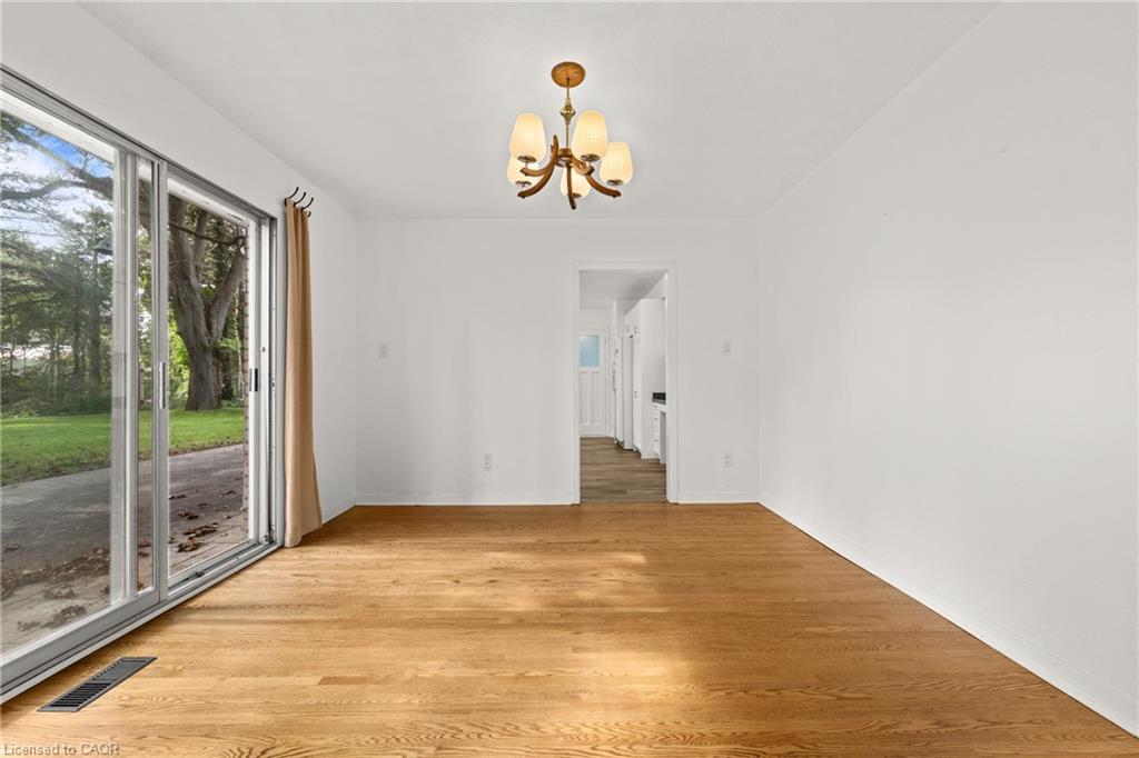 24 Valloncliffe Road Property Photo 10