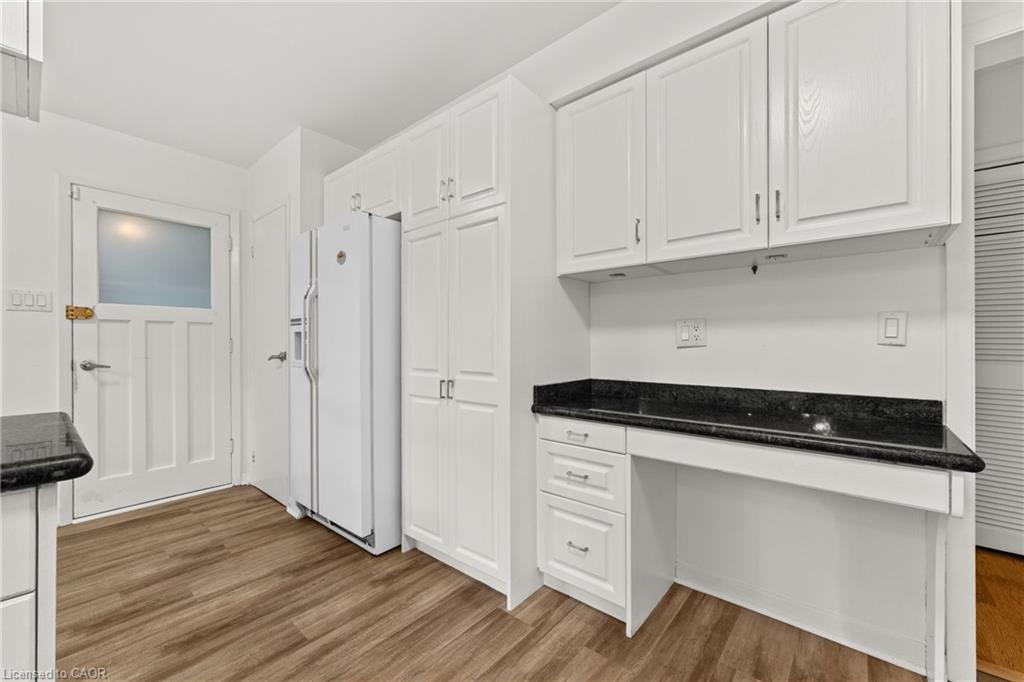 24 Valloncliffe Road Property Photo 14