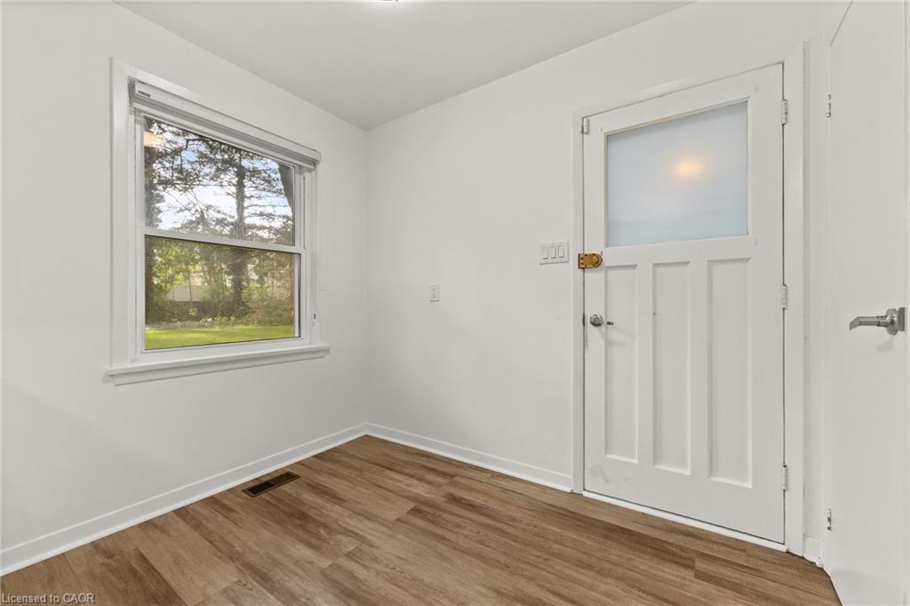 24 Valloncliffe Road Property Photo 15
