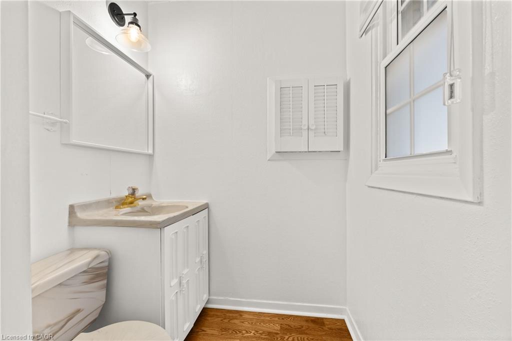 24 Valloncliffe Road Property Photo 18