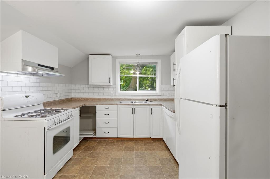 12 Argyle Street Property Photo 13