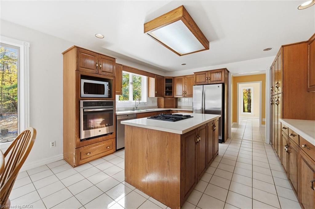872 6th Conc Road W Property Photo 14