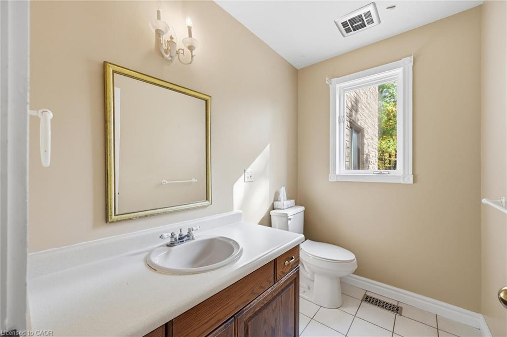 872 6th Conc Road W Property Photo 18