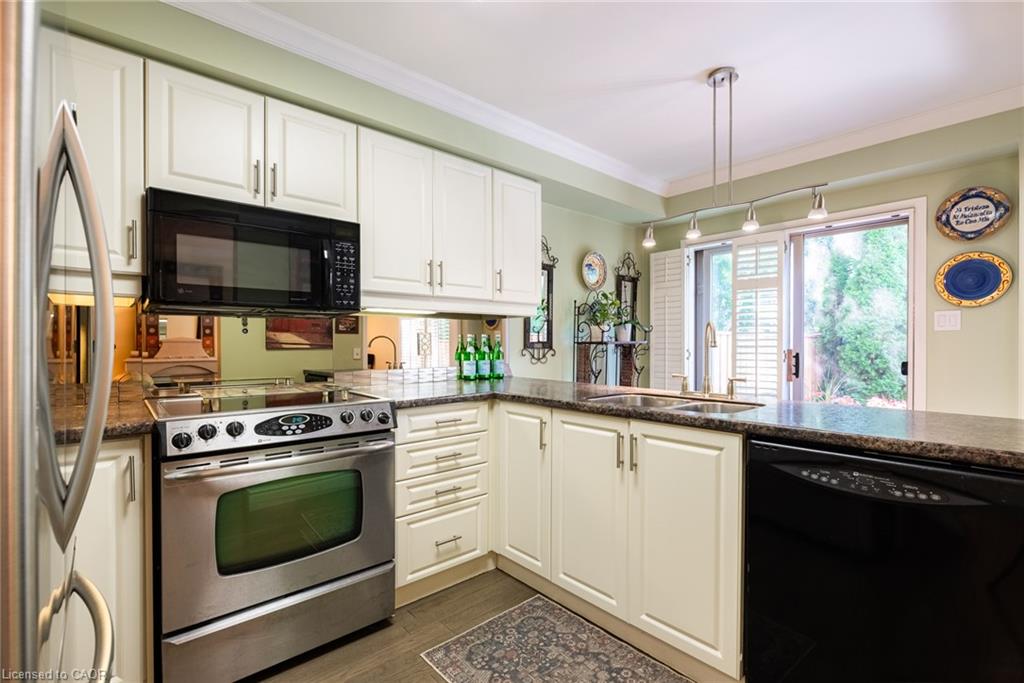 20-1276 Silvan Forest Drive Property Photo 8