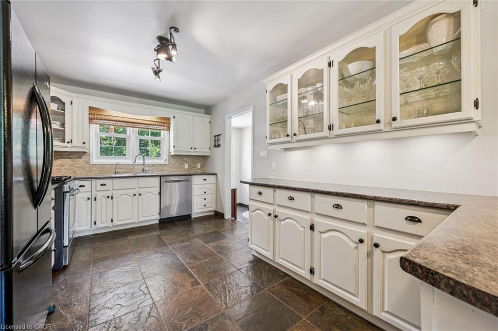 7 King Street Property Photo 14