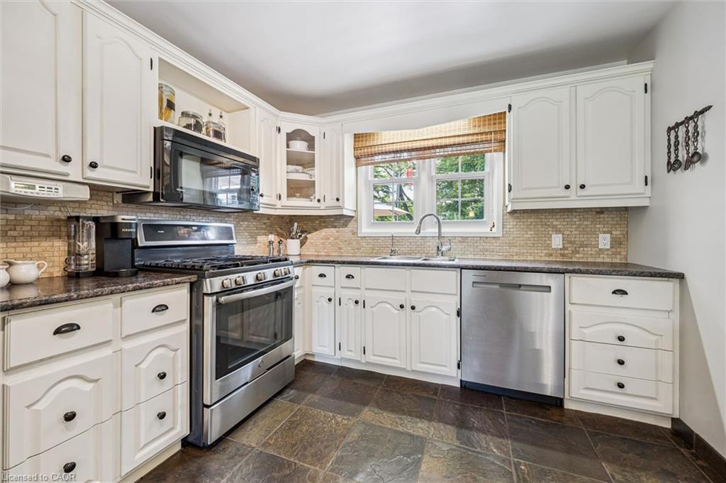 7 King Street Property Photo 15