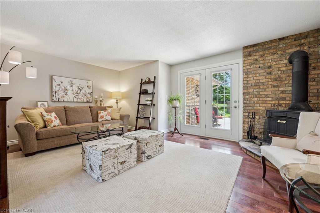 7 King Street Property Photo 17