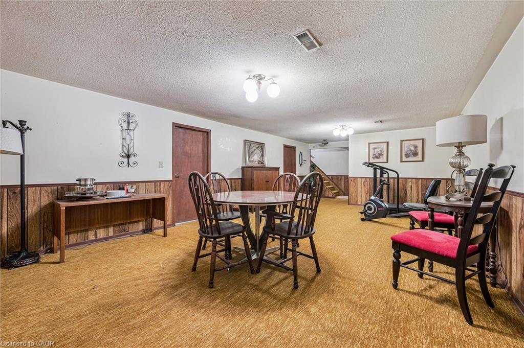 7 King Street Property Photo 34