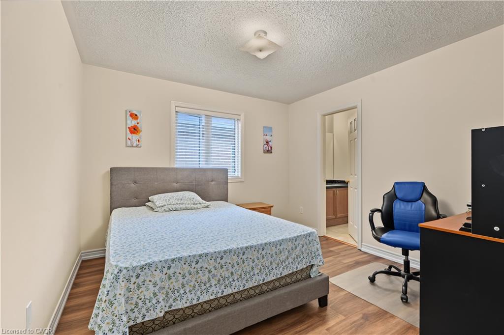 17 Mccartney Street Property Photo 30