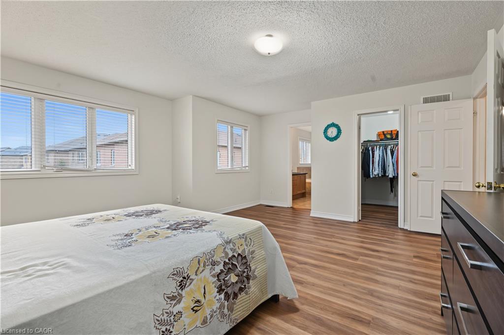 17 Mccartney Street Property Photo 33