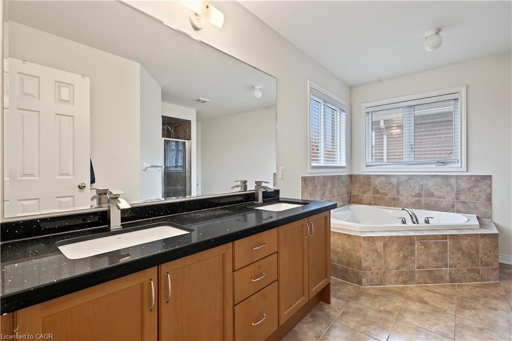 17 Mccartney Street Property Photo 34