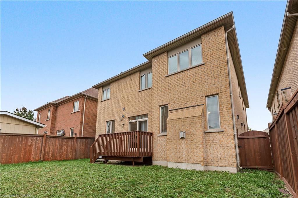 17 Mccartney Street Property Photo 39