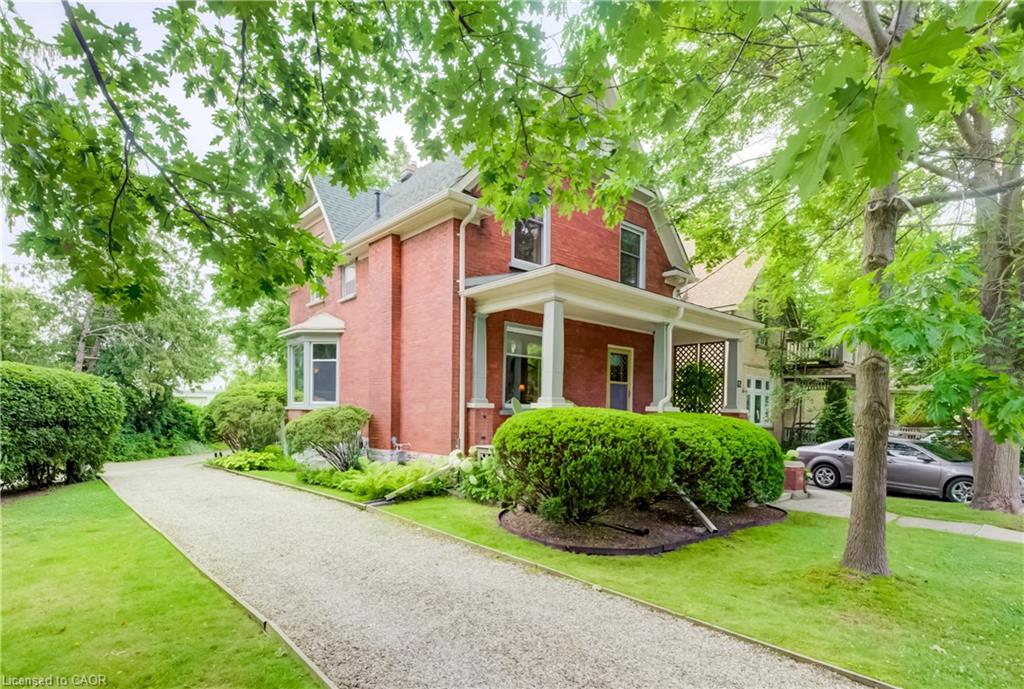 46 Ellen Street W Property Photo 3