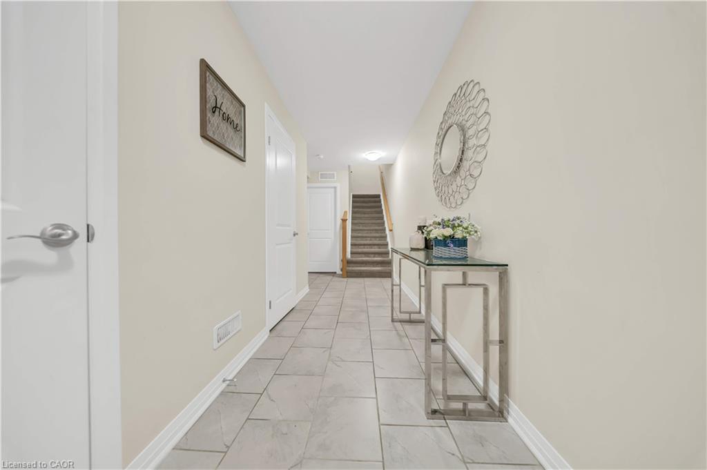 23 Valencia Avenue Property Photo 4