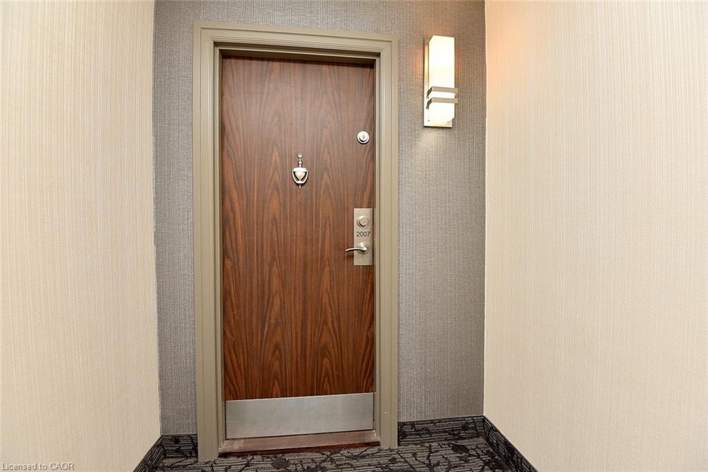 2007-75 Queen Street N Property Photo 32
