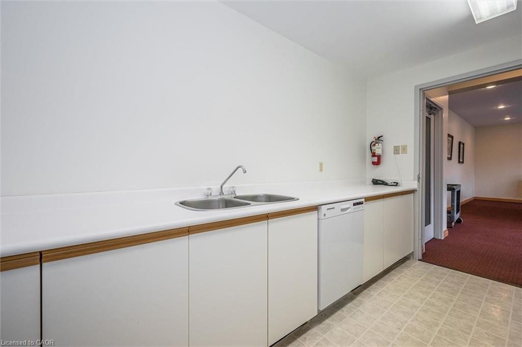 307-30 Blue Springs Drive Property Photo 39