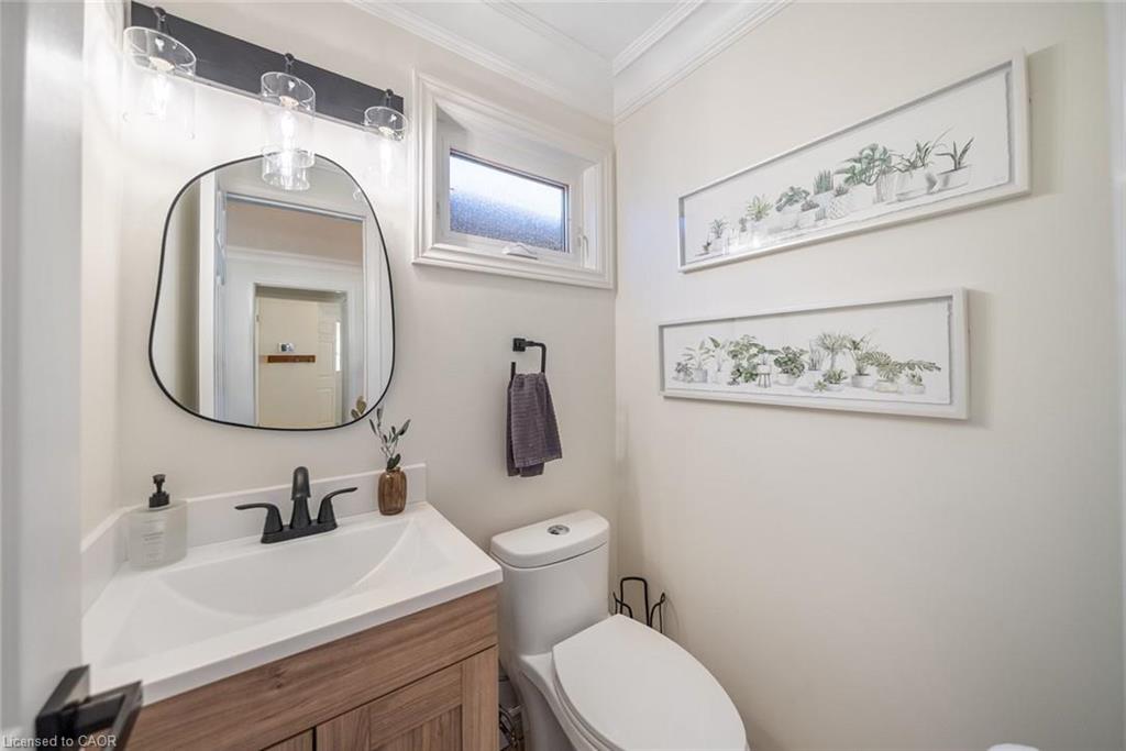 134 Fairwood Place W Property Photo 17