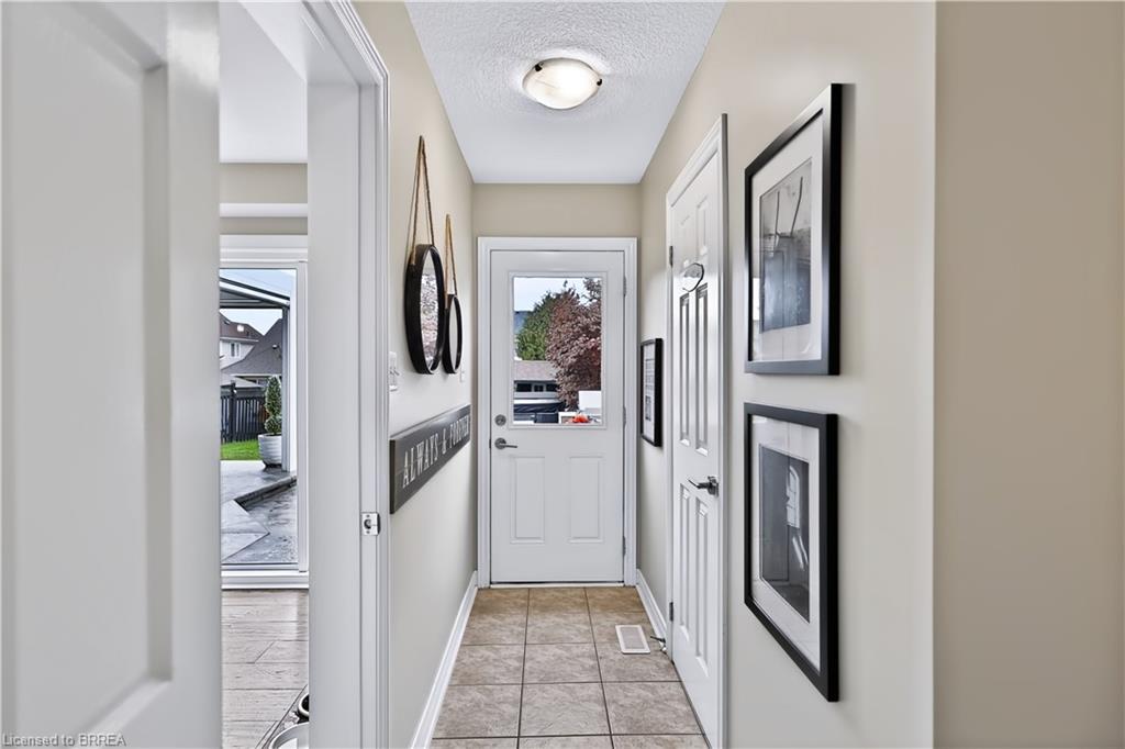 30 Waldie Crescent Property Photo 16