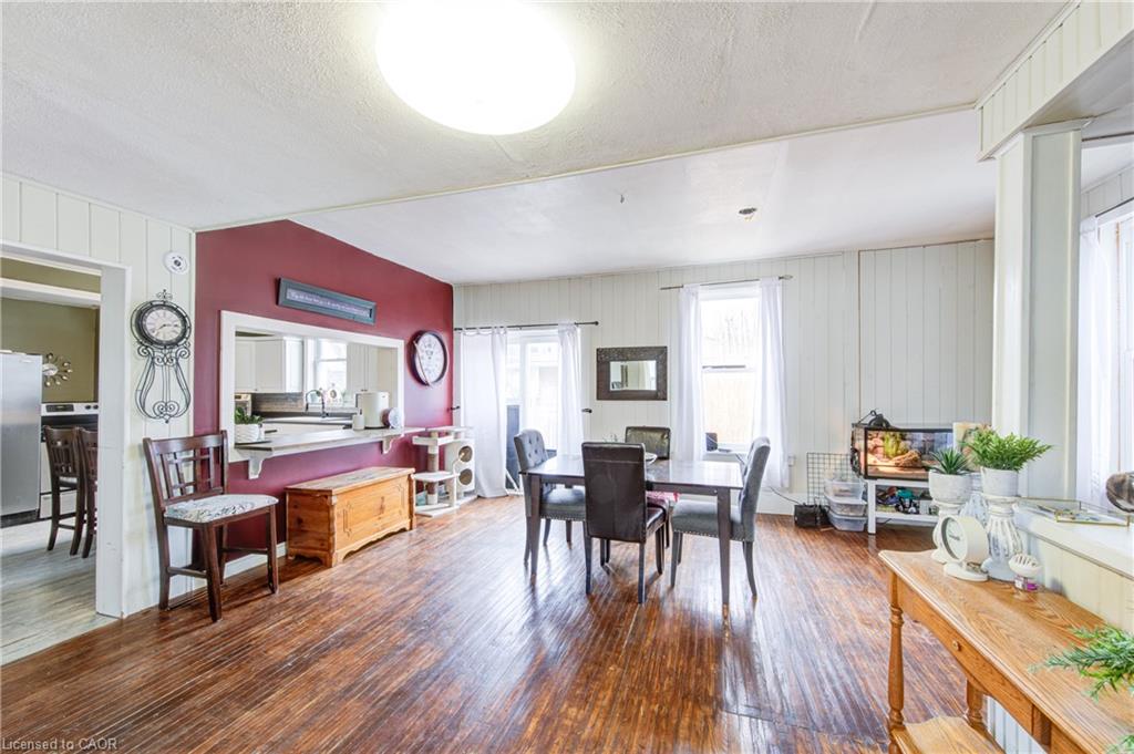 137 Wellington Street Property Photo 11