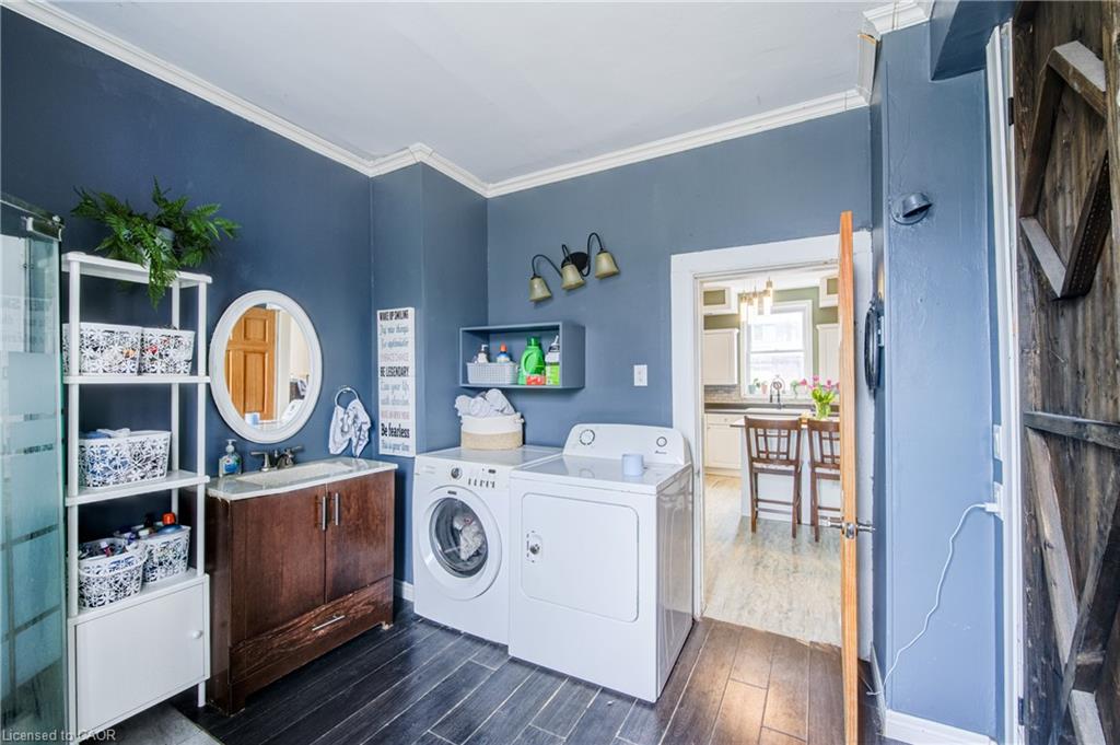 137 Wellington Street Property Photo 20