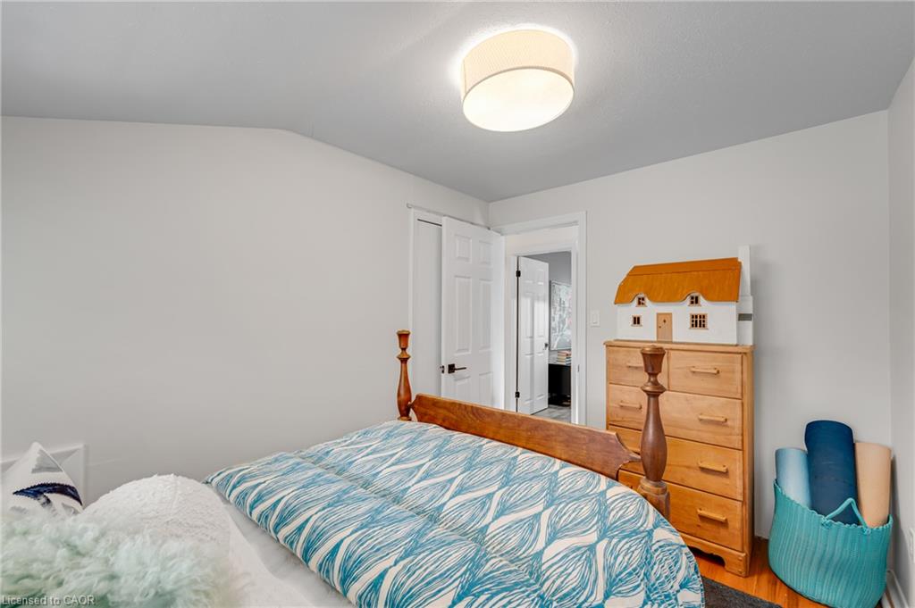 10 Goldfinch Road Property Photo 18