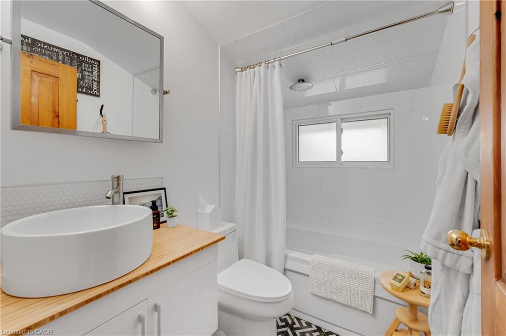10 Goldfinch Road Property Photo 23