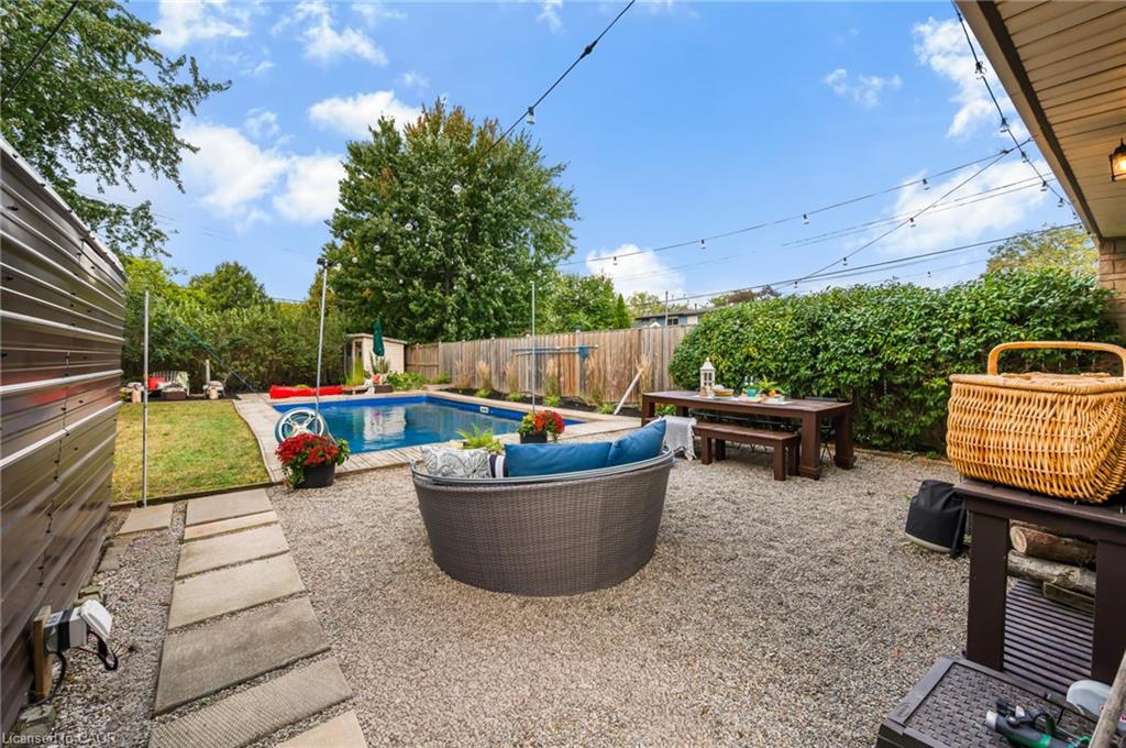 10 Goldfinch Road Property Photo 29