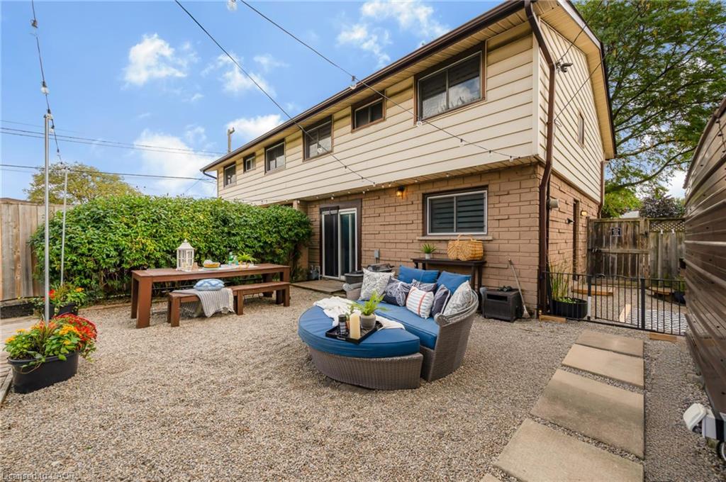 10 Goldfinch Road Property Photo 32