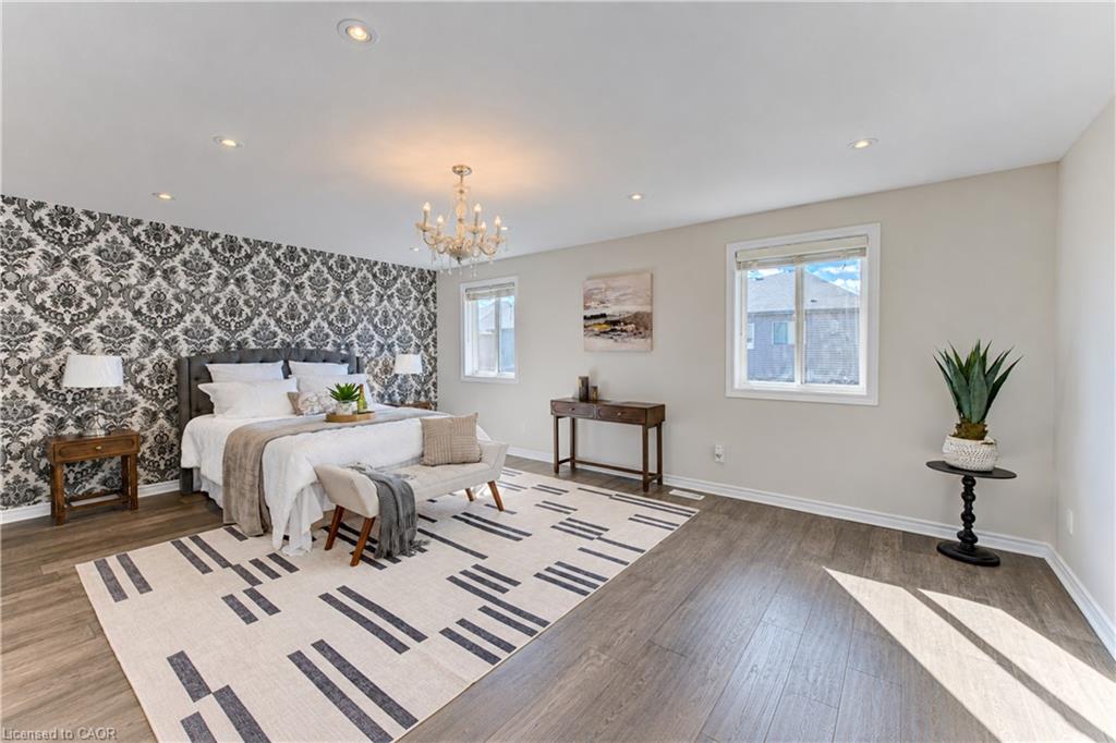365 Woolwich Street Property Photo 17